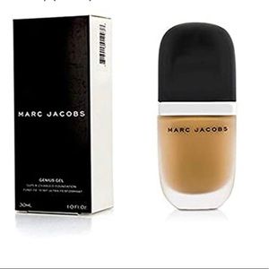 Marc Jacobs foundation shade beige medium